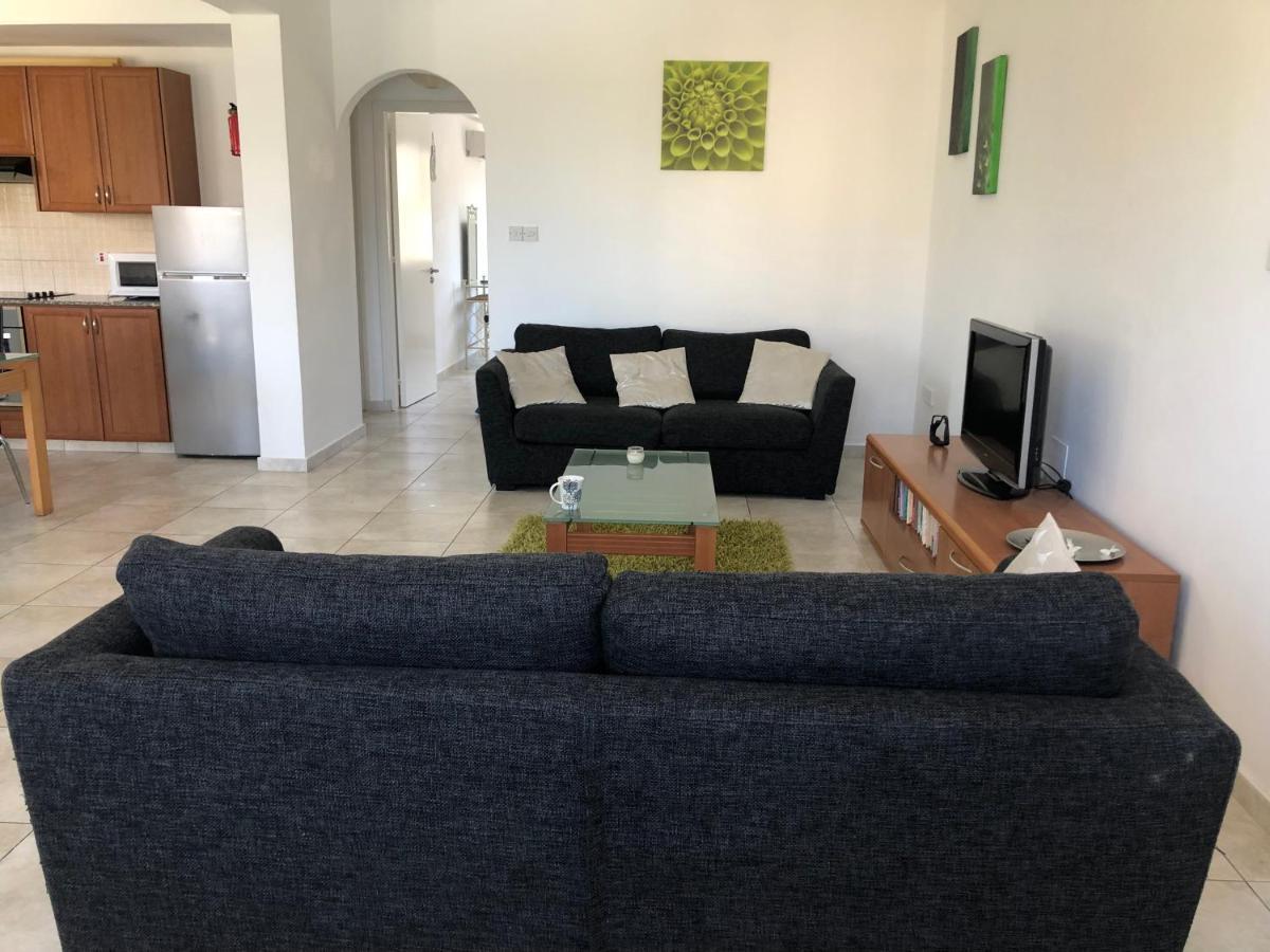 Appartement Paphos - Tala Riviera Apartmant Extérieur photo